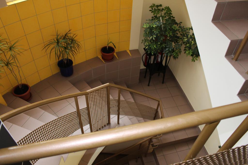 Pension Yellow Тімішоара Екстер'єр фото